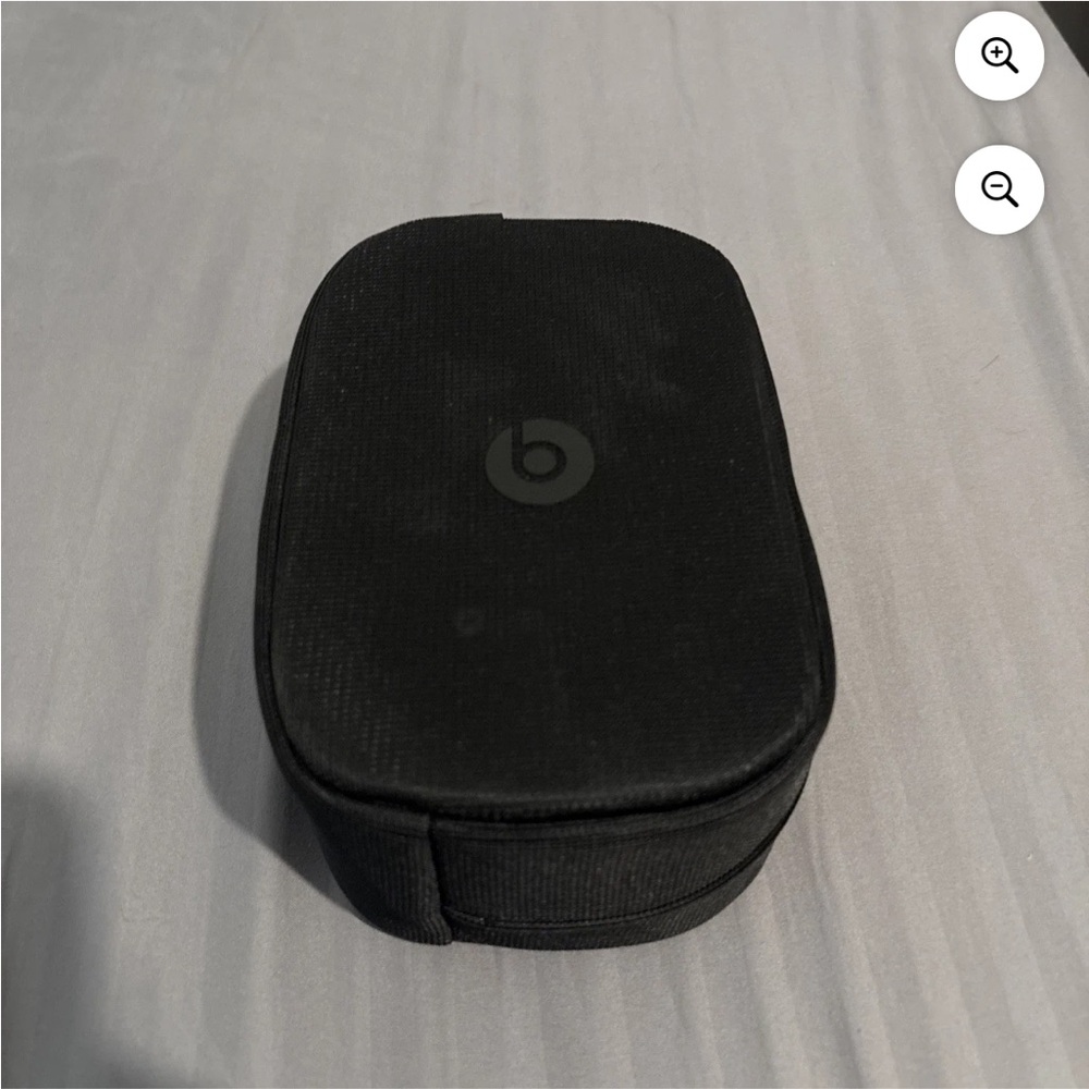 Beats by Dre Black Carrying Case